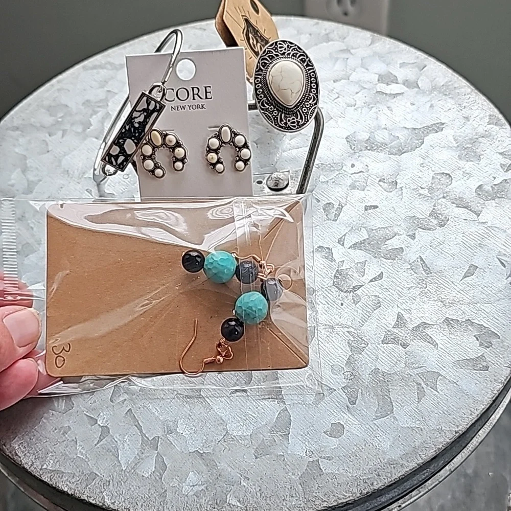 NWT 4 piece jewelry/ accessories lot, brands 806 accessories, Core, and handmade - Picture 2 of 11